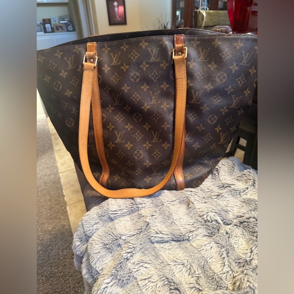 Louis Vuitton Brown SAC Monogram Tote Bag - Picture 3 of 16